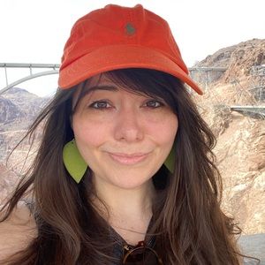 Meet your Posher, Lauren